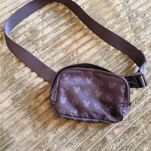 Lululemon belt bag like new condition never used